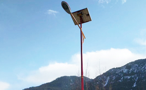 如何选择高质量的巴宜太阳能路灯材料：全方位指南