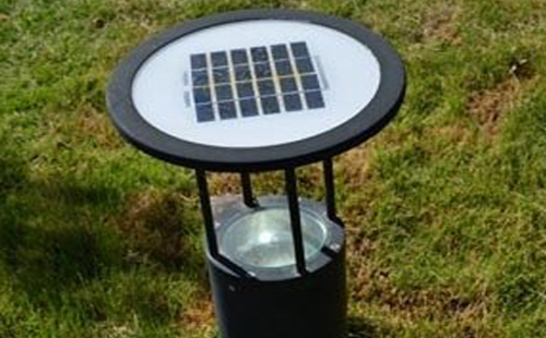 别墅庭院氛围营造：巴宜草坪灯选型与布光技巧